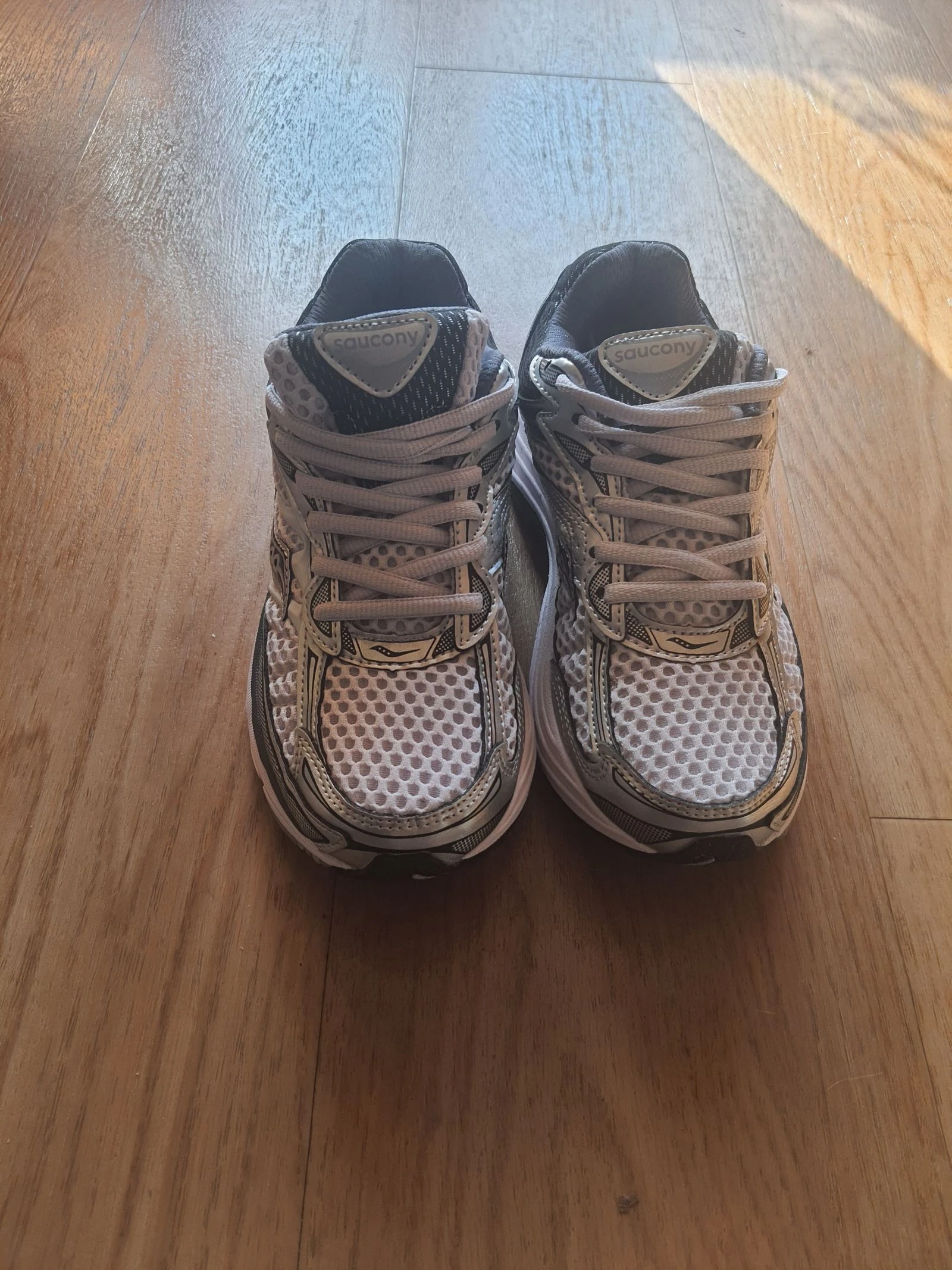 Saucony omni 9 taille 37 grey/whute – photo 5